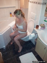 Amateurs Milfs and Teens spied on in the toilet