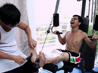 Asian Boy Vahn Gets a Ticklish Workout