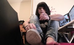 Hanna offers her feet that are adorable HD