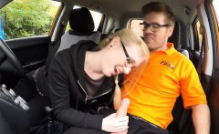 Giggly marketing student Satin Spank banged in the car