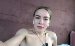 Horniest Amateur Thin Latina 19yo Teen goes solo on Webcam