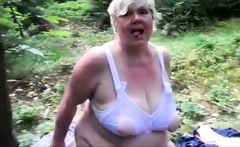 Big tit girl picnic fun