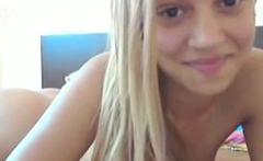Cute Coed With Perky Tits On Webcam