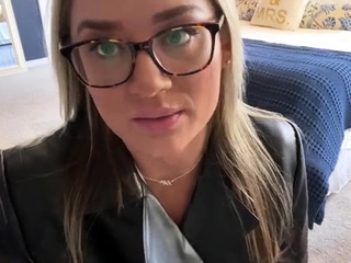 Lauran Vickers - Mommy Ignores You in Leather